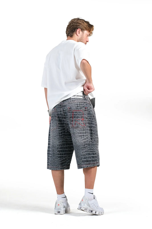 BLACK SNEAK DENIM JORTS