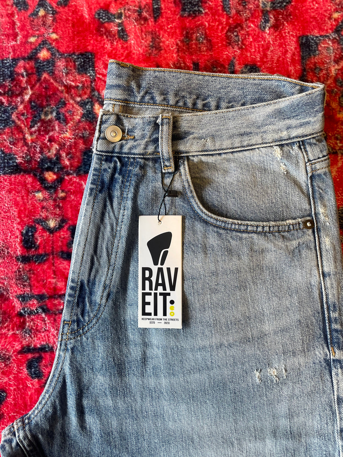 Feel Sky Straight Baggy Fit Denim Pant